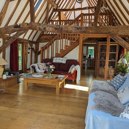 Cosy Listed Barn In Peaceful Country Village Granborough Exterior photo